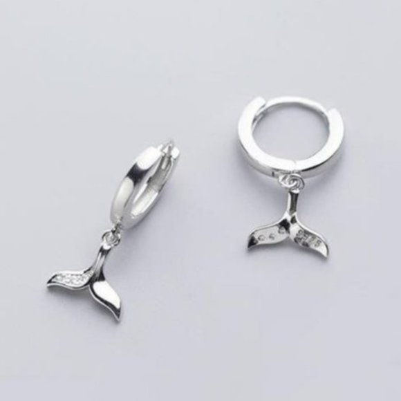 NEW 925 Sterling Silver Mermaid Tail Hoop Earrings - Picture 1 of 5